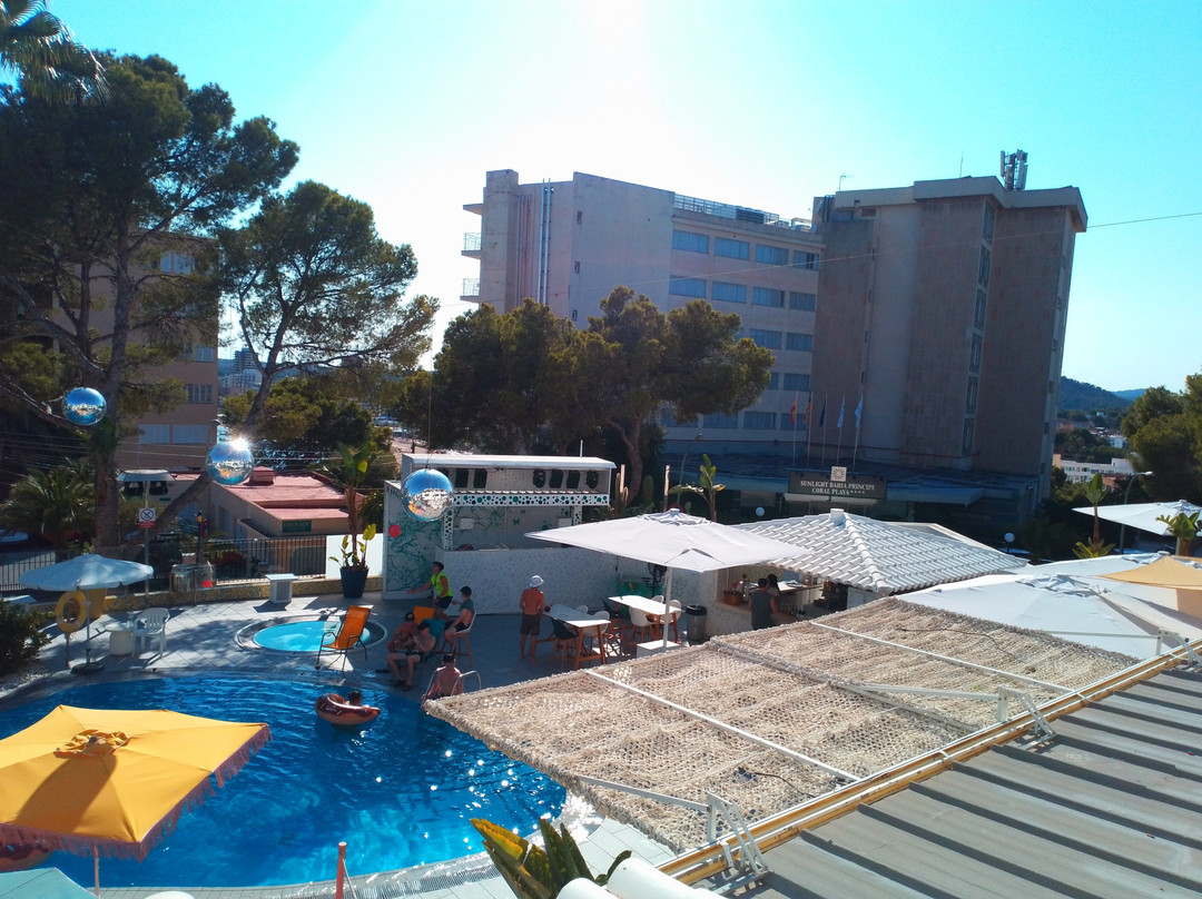 成年人索塔公寓主图