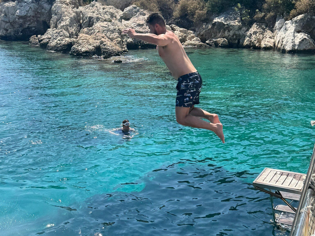 Whisper Boat-卡尔坎必去景点