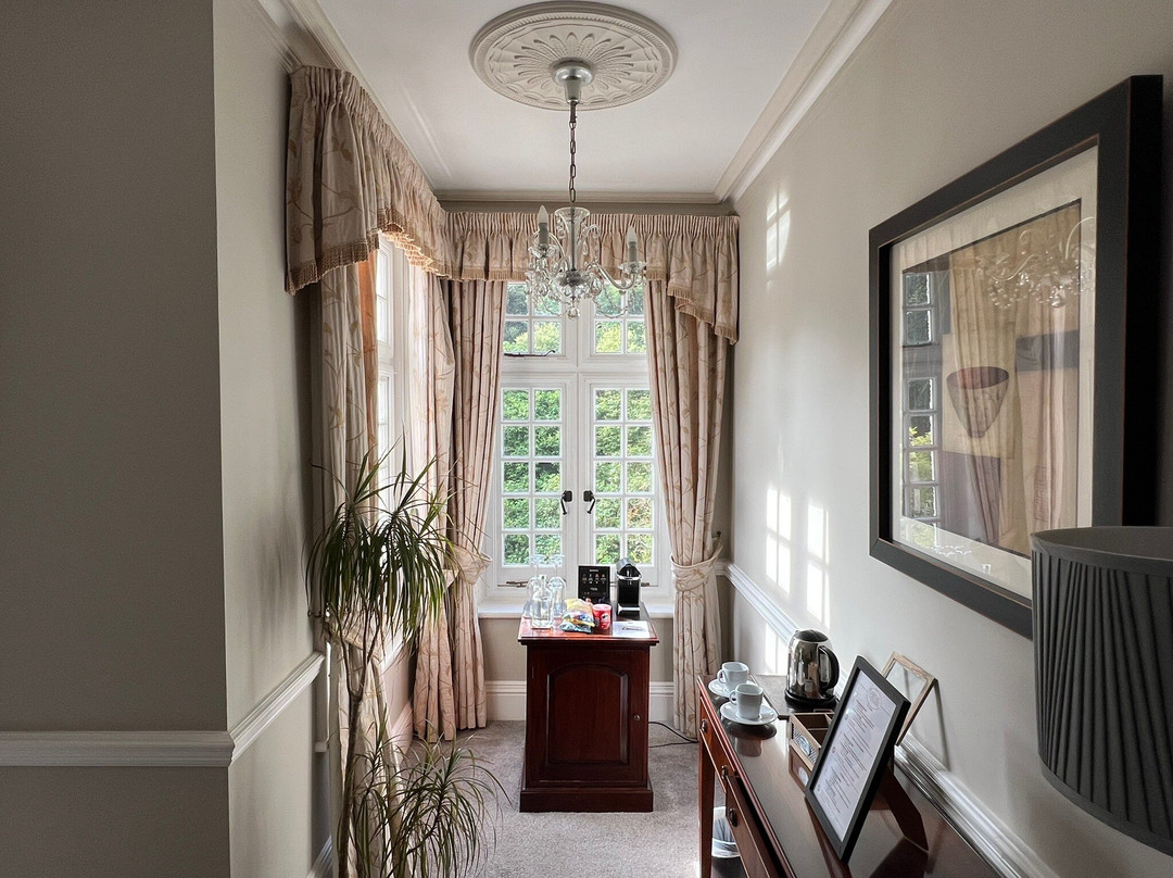 哈顿主教城堡酒店主图