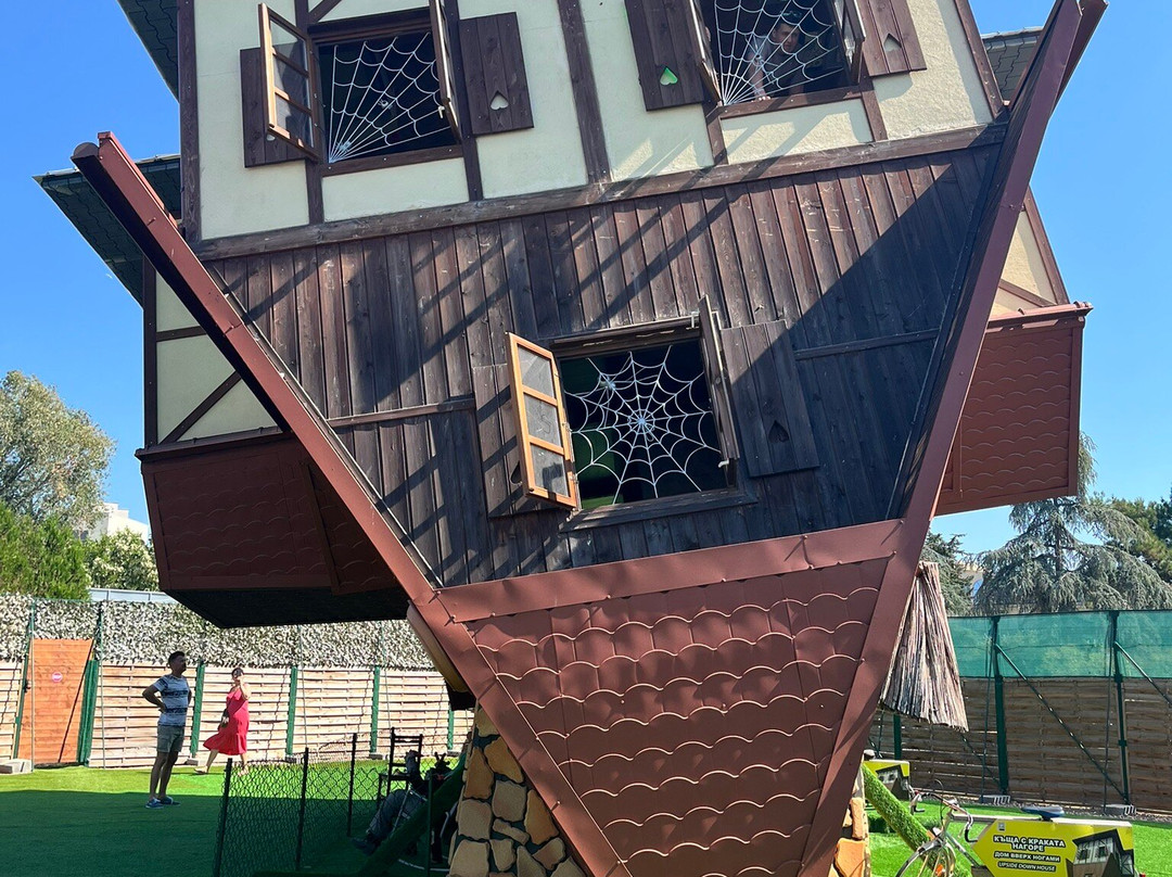 Umgekehrtes Haus-晴滩必去景点