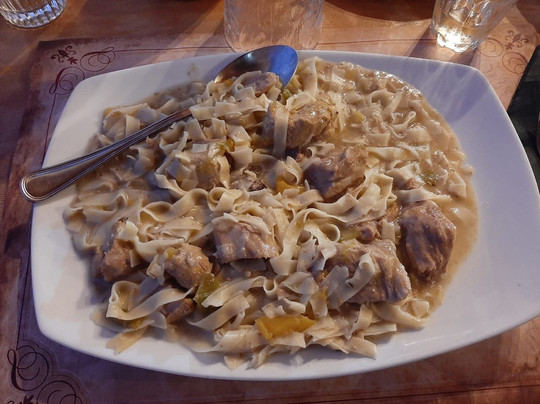 To Tsikali Tsi Lalis