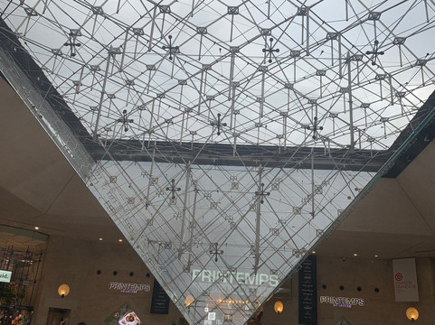 法国卢浮宫卡鲁塞尔厅-巴黎必去景点