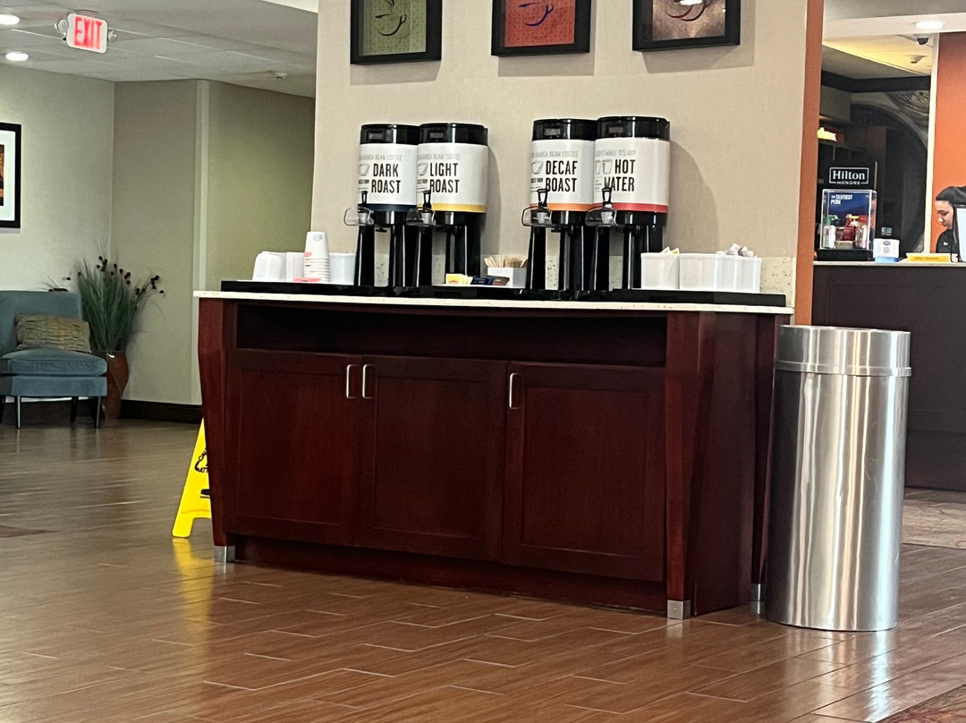 Hampton Inn Opelousas主图