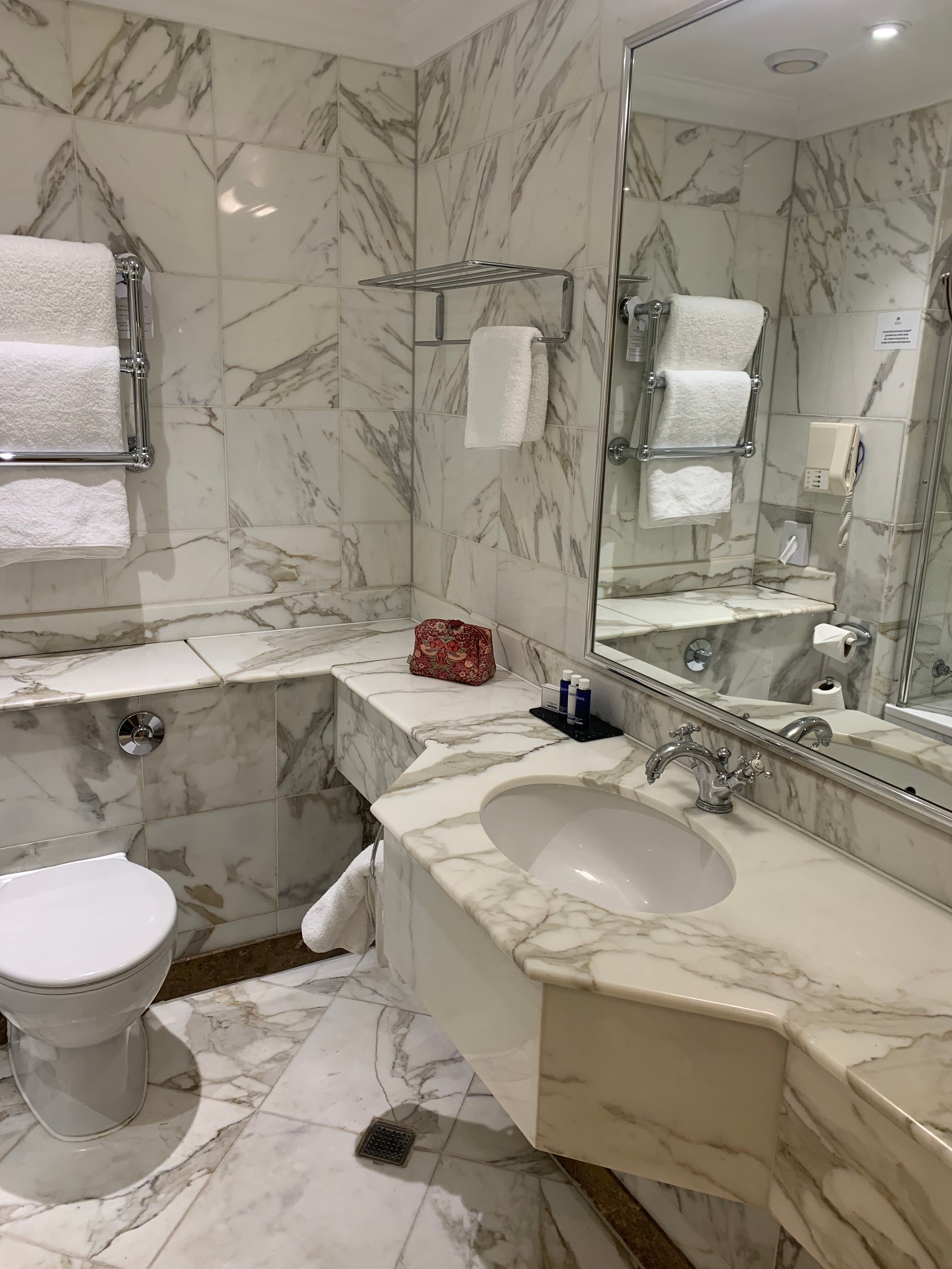 凯尔特庄园度假村酒店-浴室