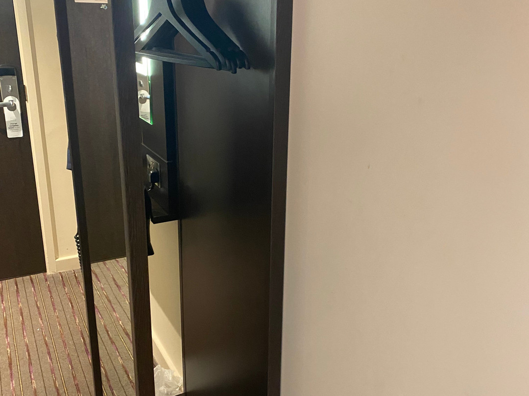 Premier Inn London Wimbledon (Broadway) hotel主图
