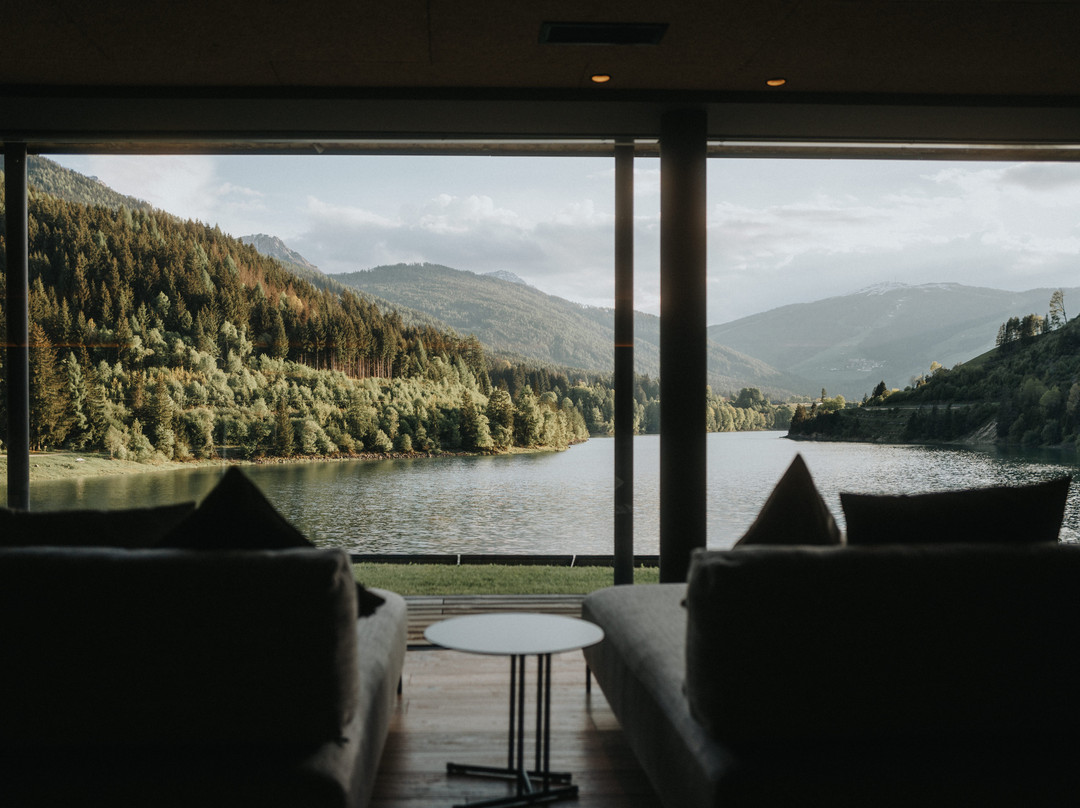 希霍夫酒店主图