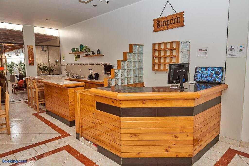 Hostal Montecarlo Camaná