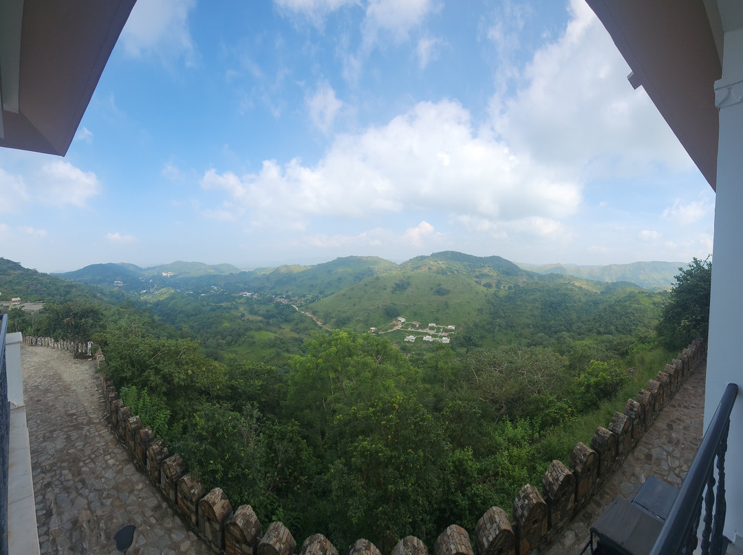 Fateh Safari Suites By Fateh Collection主图