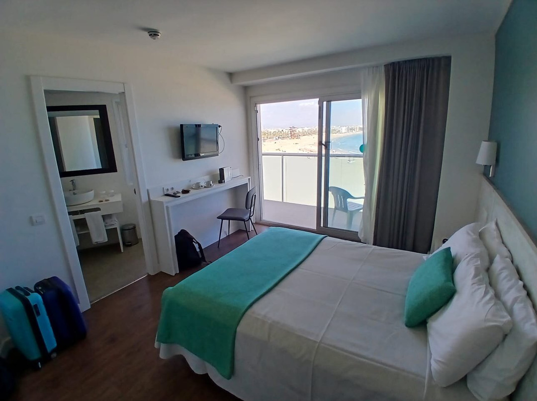 Golden Donaire Beach主图