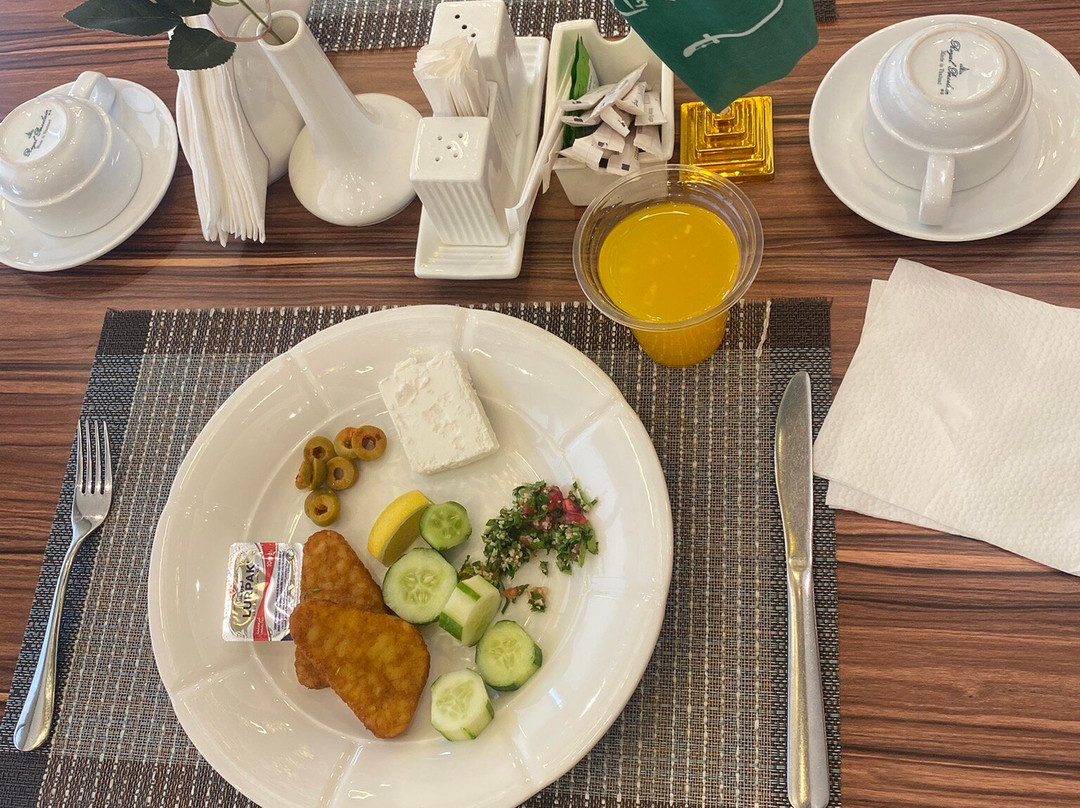 Warwick Al Jubail Hotel主图