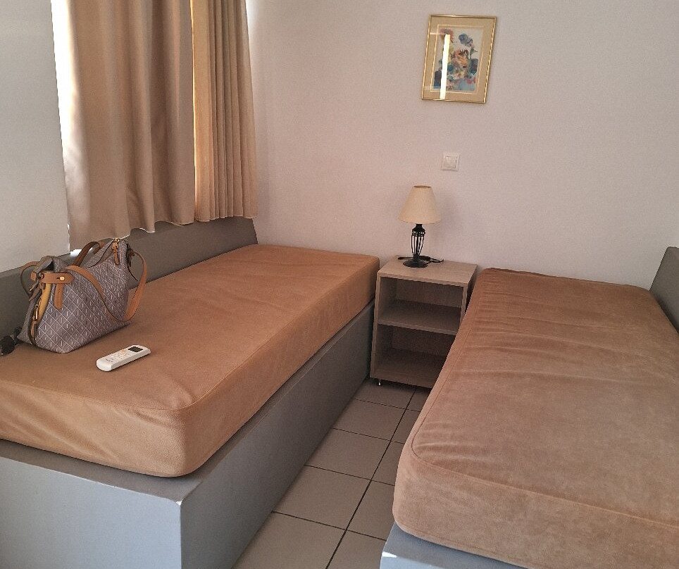 Caravel Apartment Hotel主图