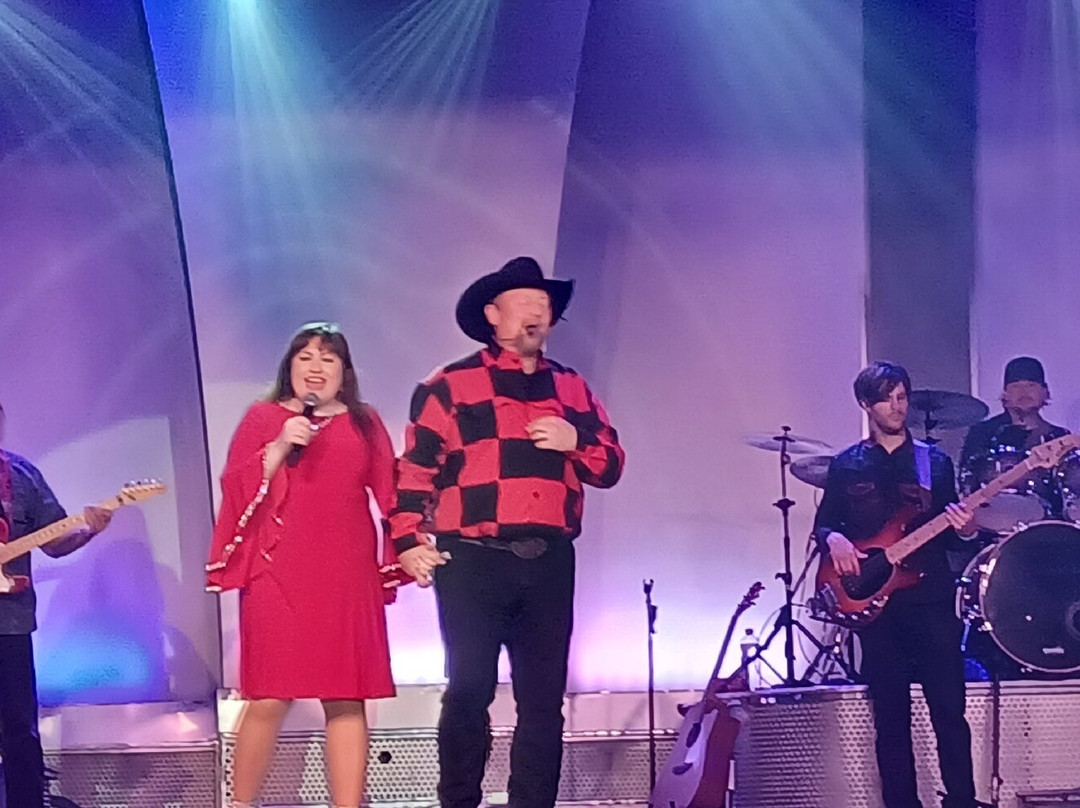 A Garth Tribute-布兰森必去景点