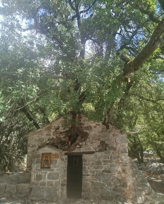 Agia Theodora-Vastas必去景点