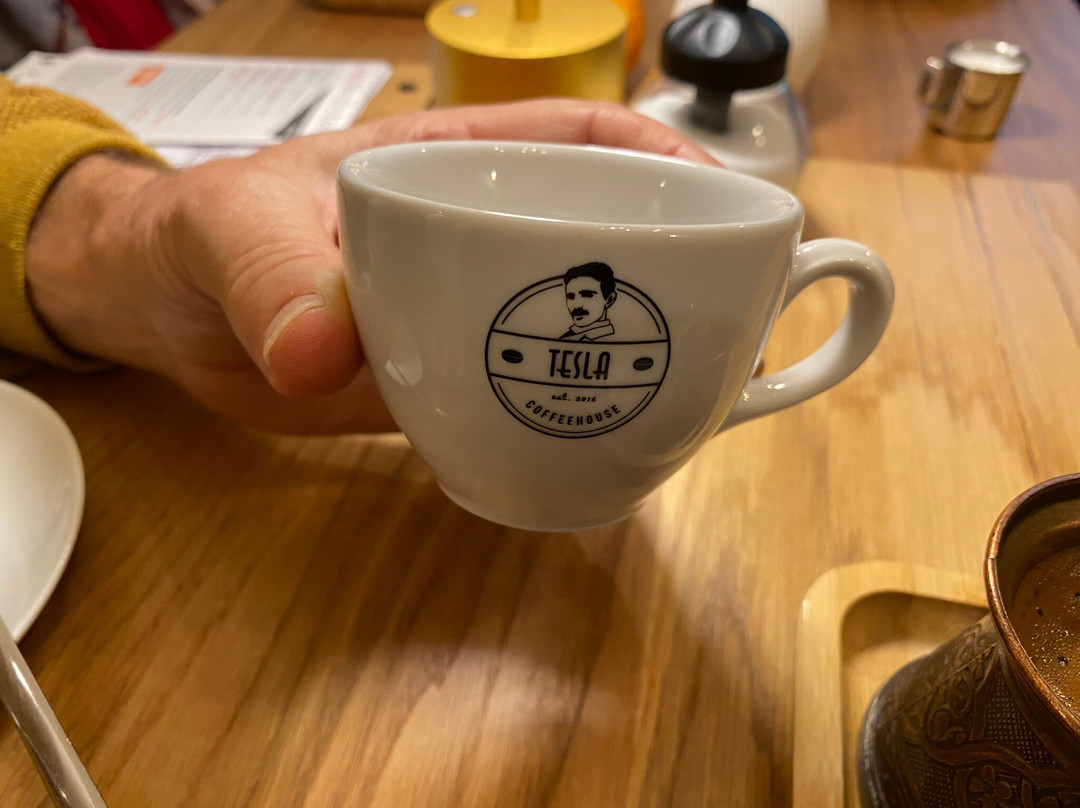 Coffeehouse Tesla
