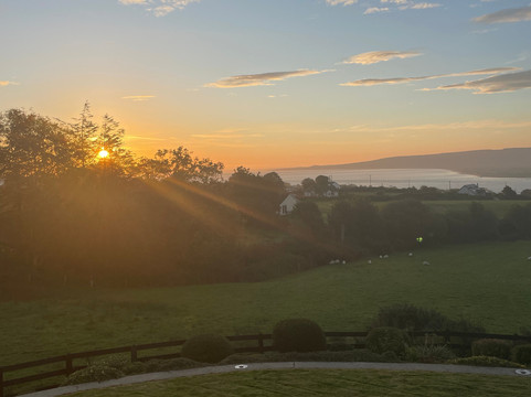 岩石之上住宿加早餐旅馆主图