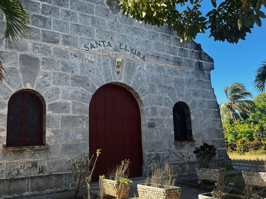 Iglesia Santa Elvira-巴拉德罗必去景点