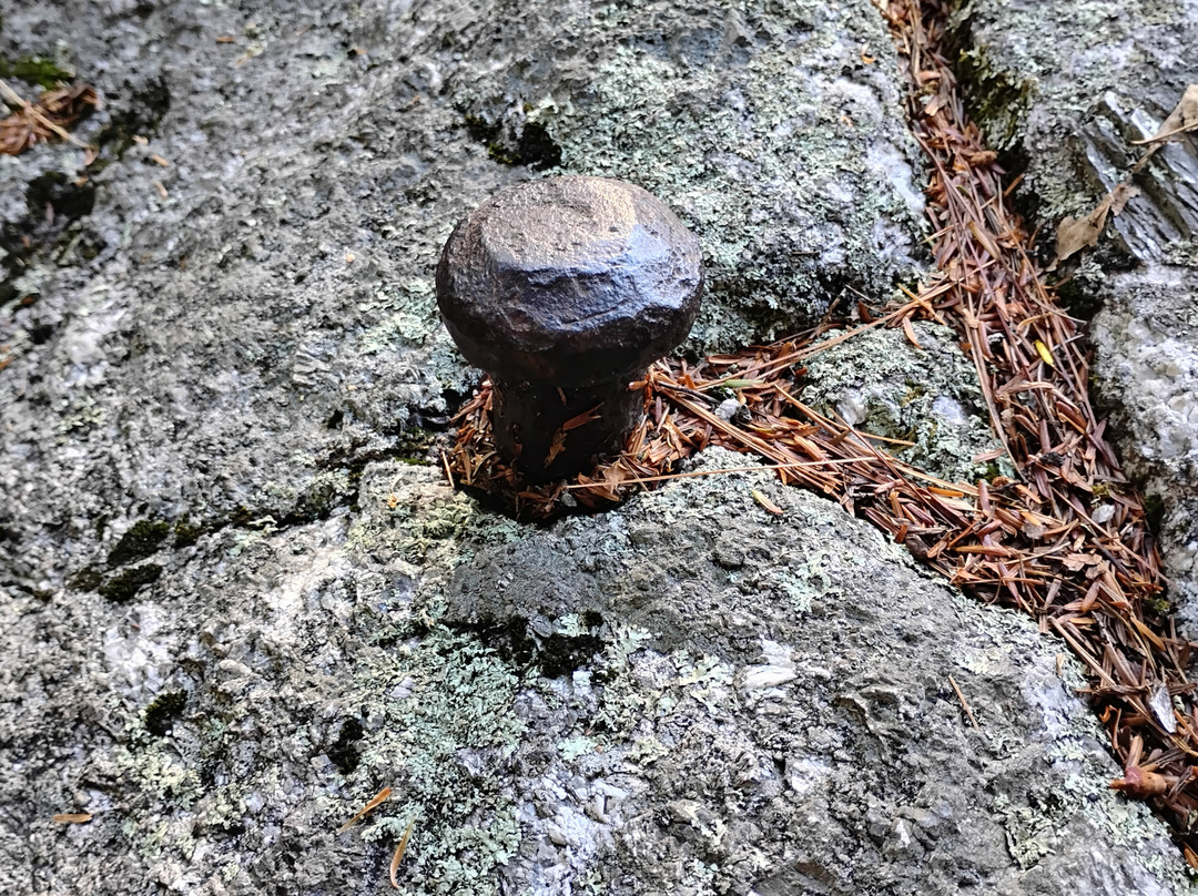 Snow Falls-West Paris必去景点