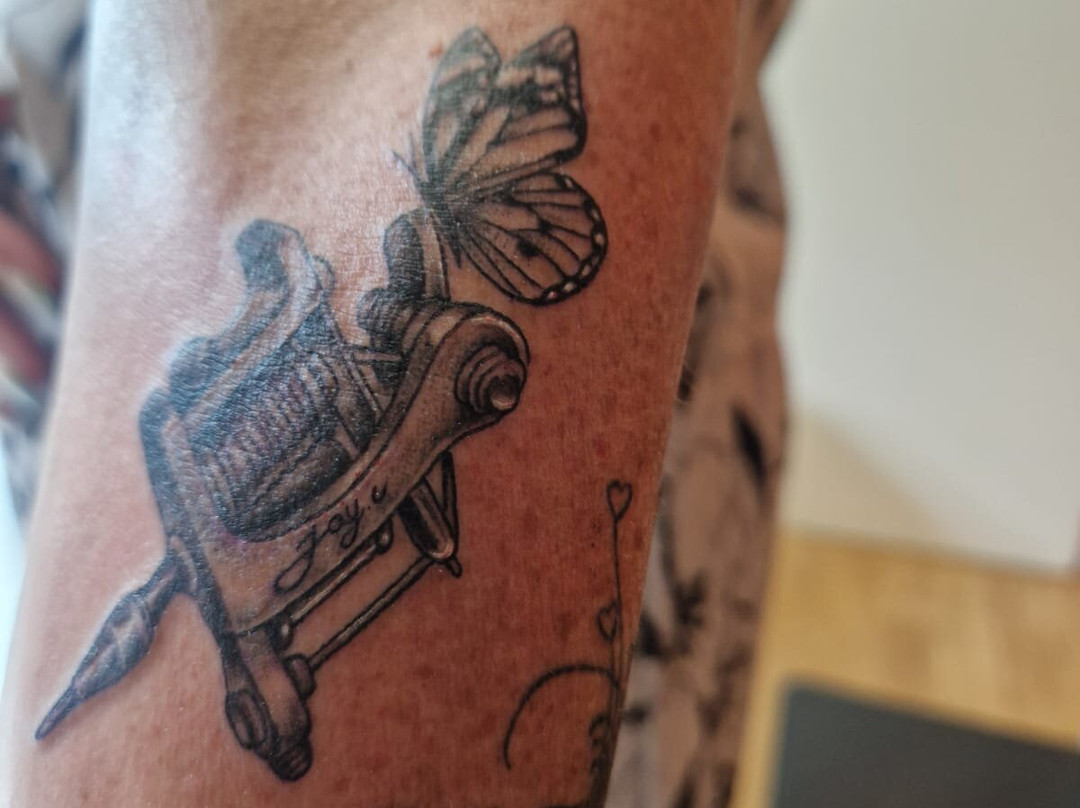 8 Millas Tattoo Studio-Calas de Majorca必去景点