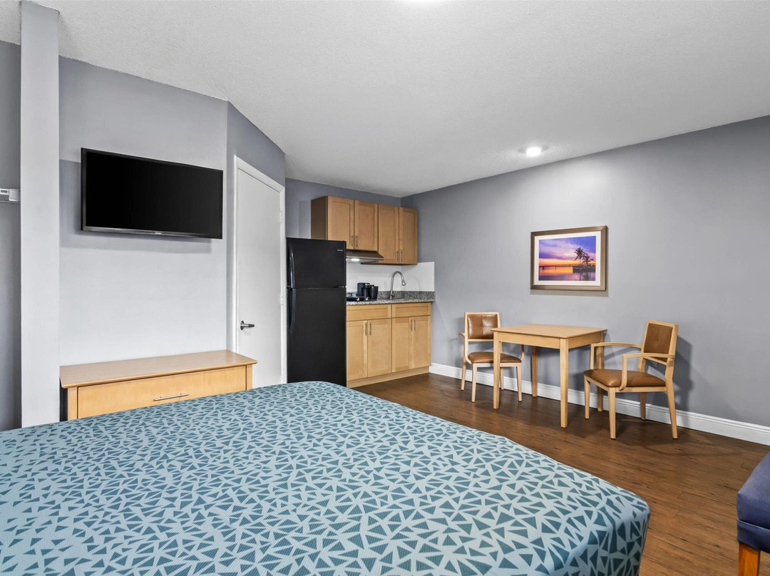 Suburban Studios - Stuart