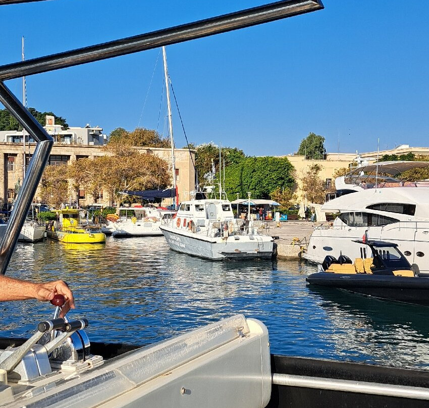 Motor Yacht Prestige-罗德城必去景点