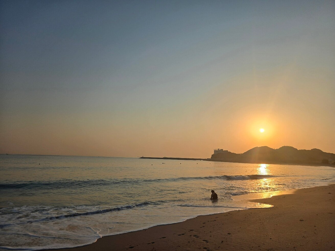 皇家海滩度假酒店主图