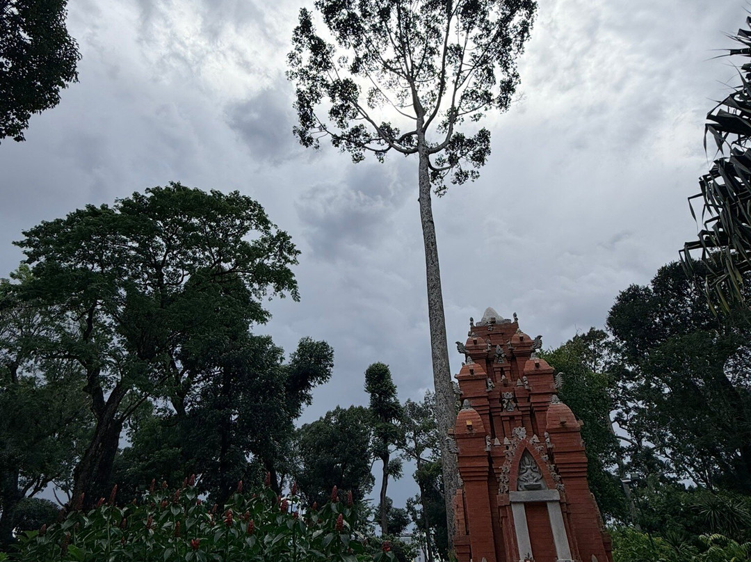 骚坛公园-胡志明市必去景点