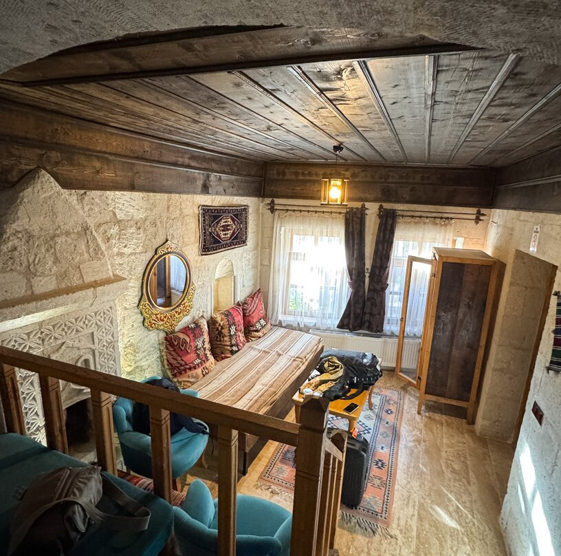 Avilla Cave Hotel主图