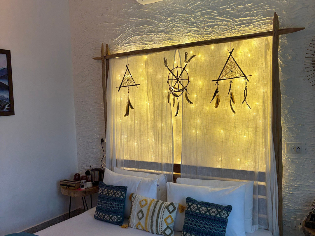 The Himaal, Bir主图