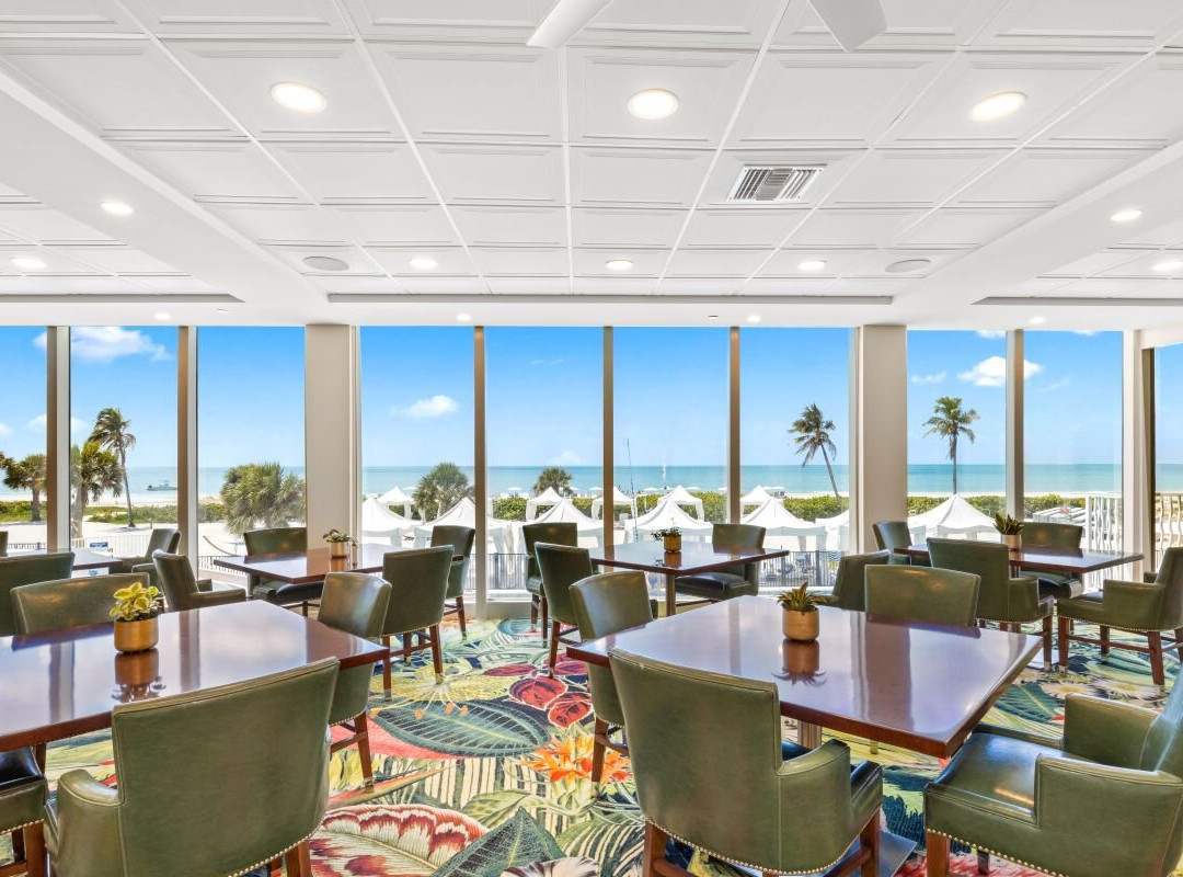 日晷海滩度假温泉酒店主图