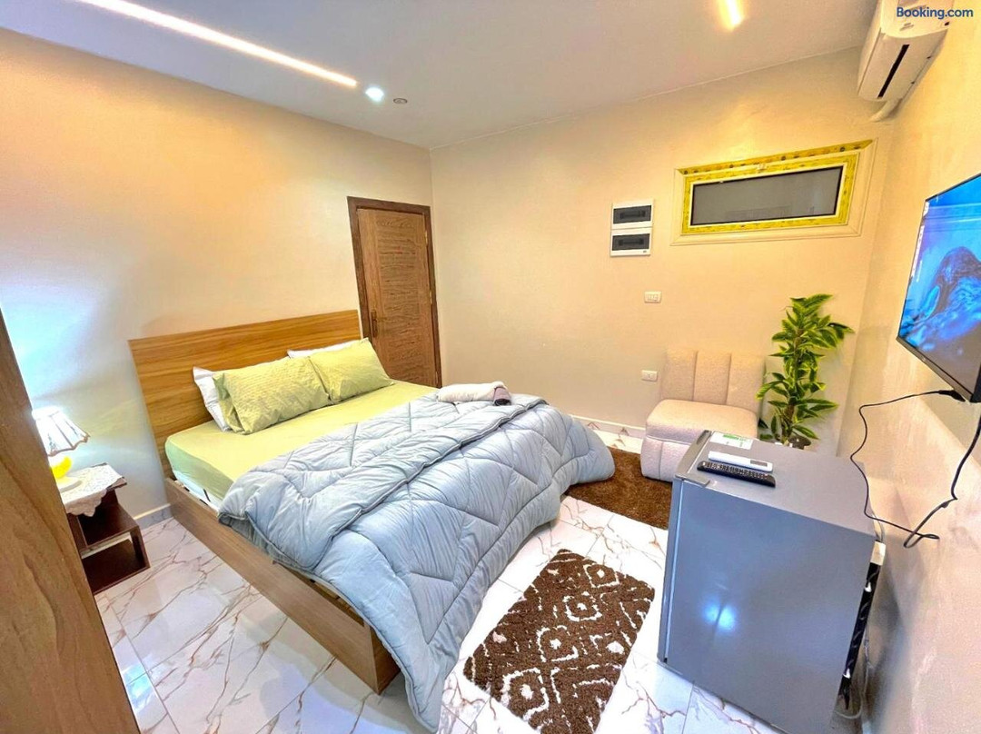 Four Pyramids Guest House