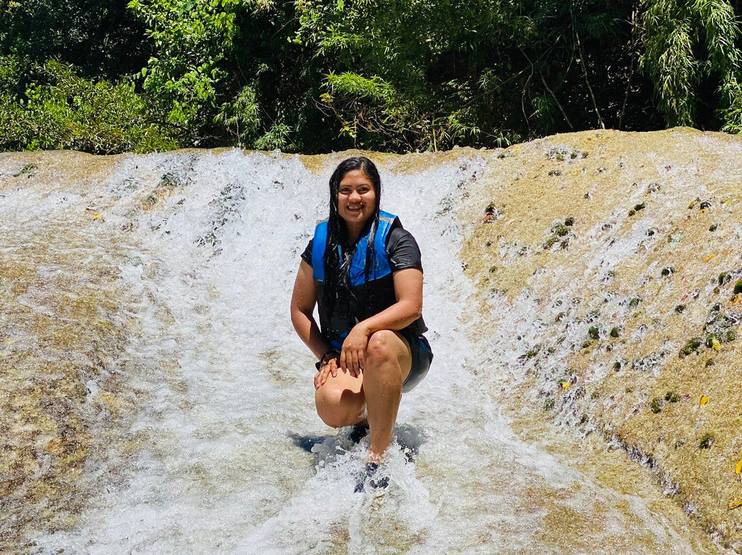 Blue Water Falls and Cave-Baggao必去景点