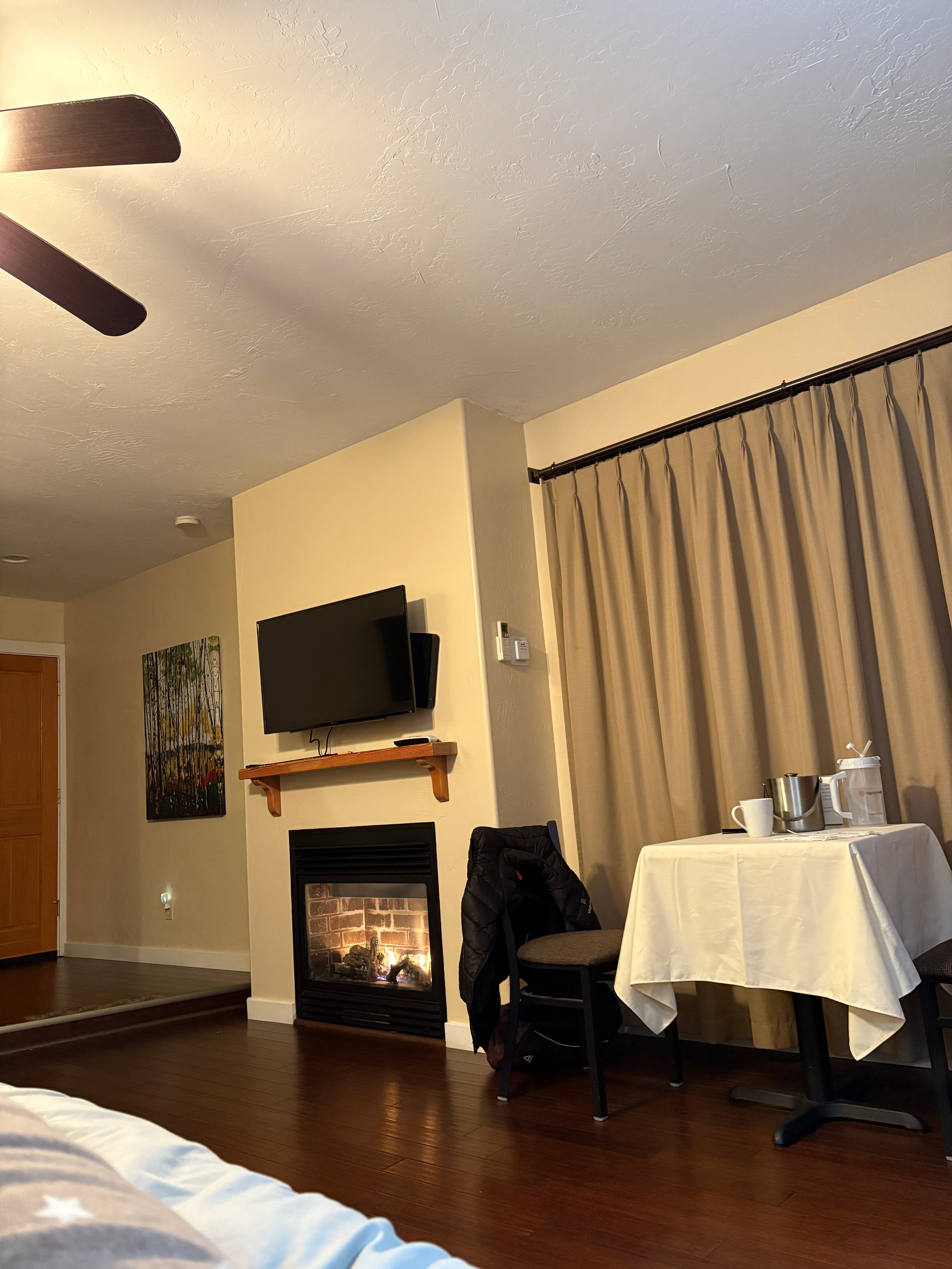 The Inn at Shasta Lake-客卧