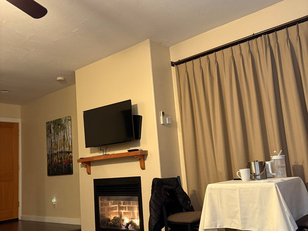 The Inn at Shasta Lake主图