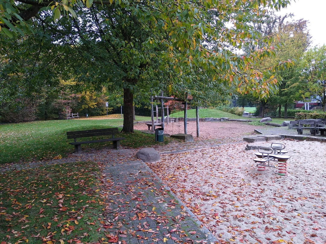 Spielplatz Rügenweg-居特斯洛必去景点