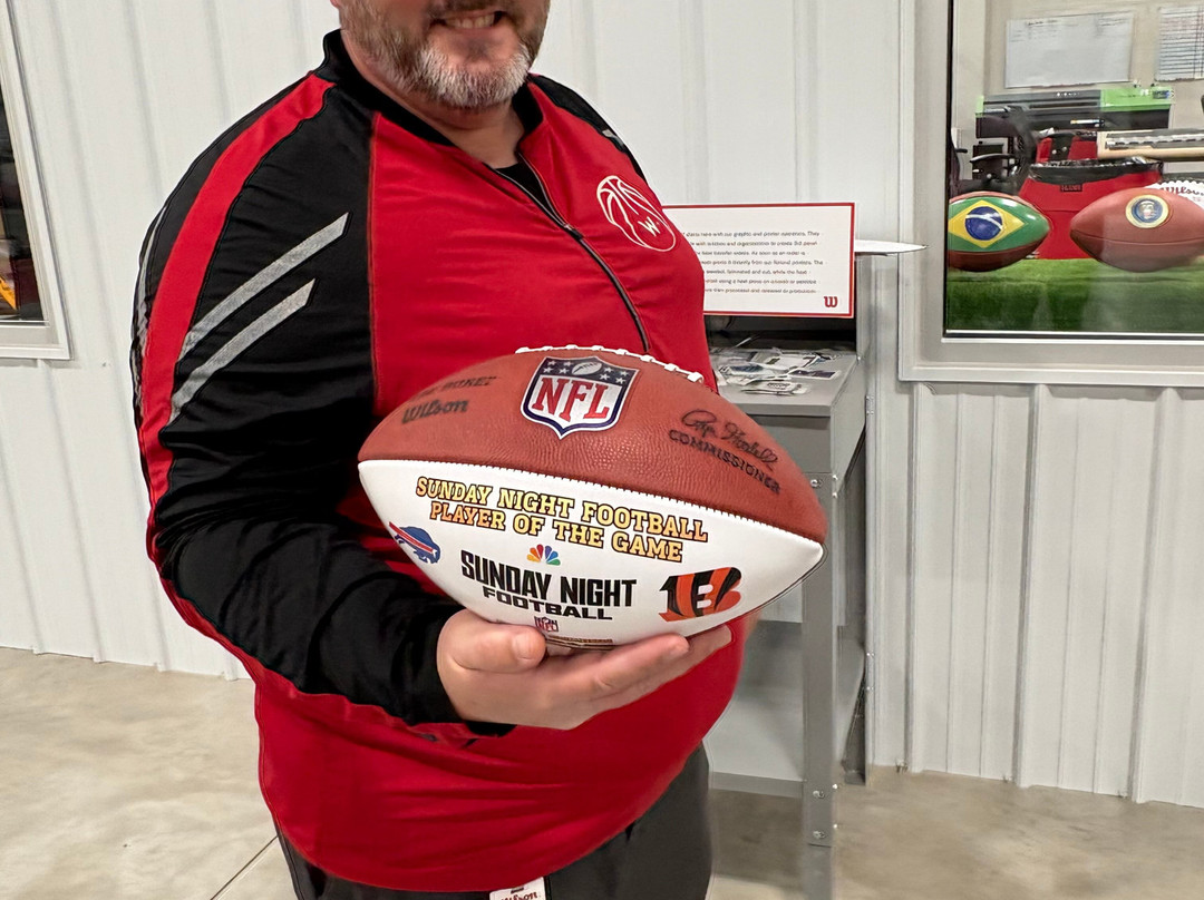 Wilson Football Factory-Ada必去景点