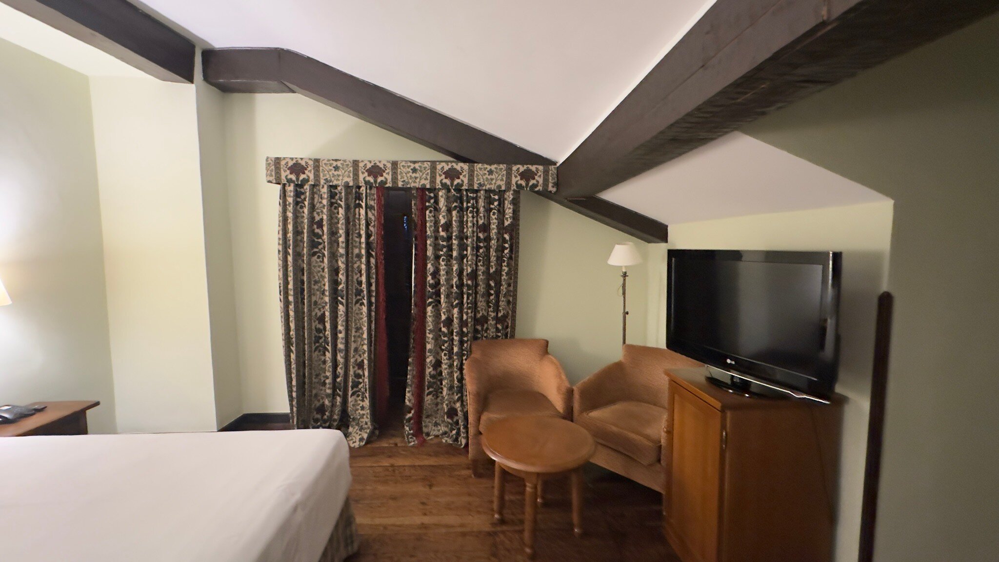 Parador de Santillana Gil Blas-官方