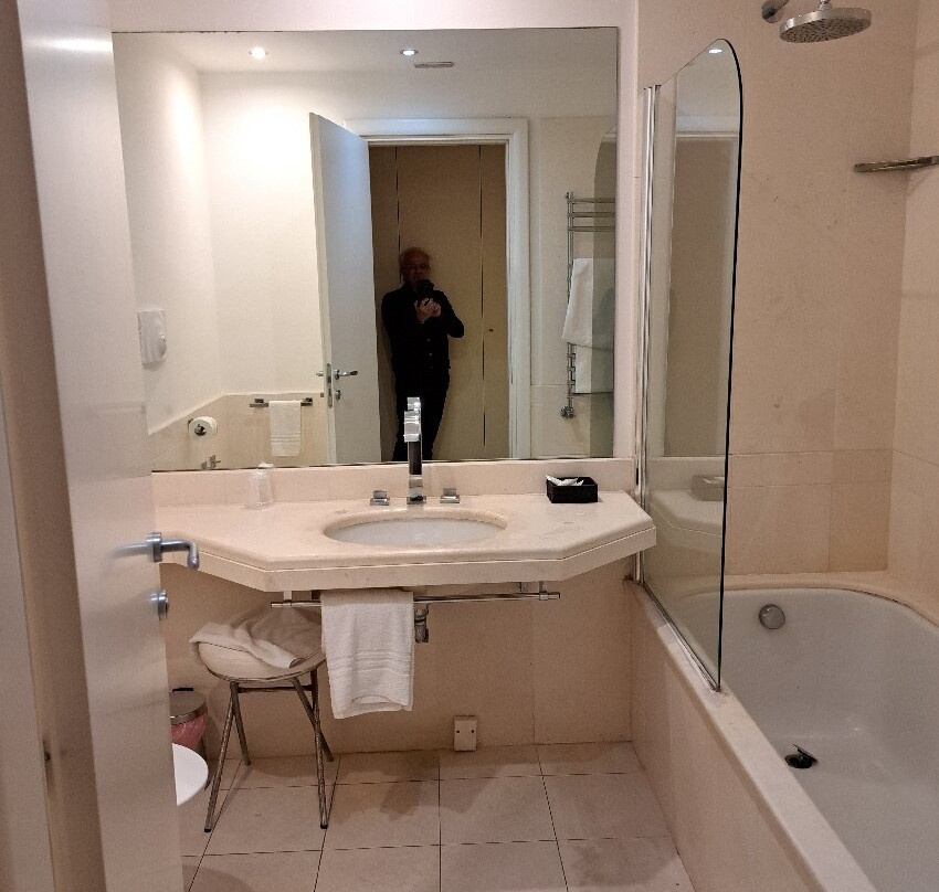 帕拉索方缇酒店主图