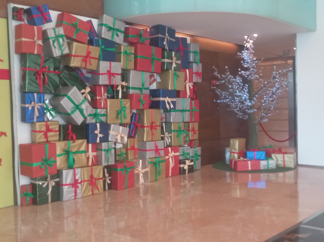 凡尔登福朋喜来登酒店主图