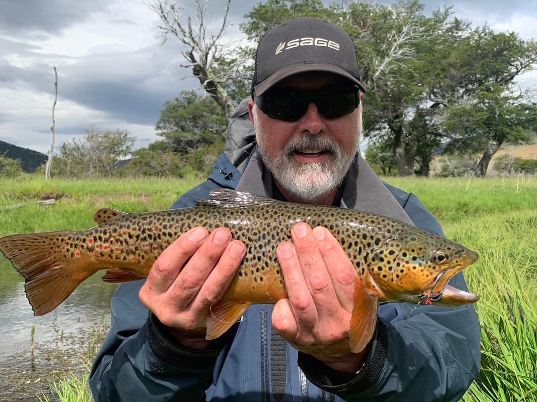 Mosquero Fly Fishing-纳塔莱斯港必去景点