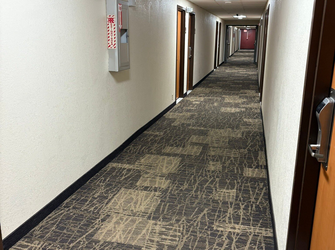 Red Roof Inn Cortland主图