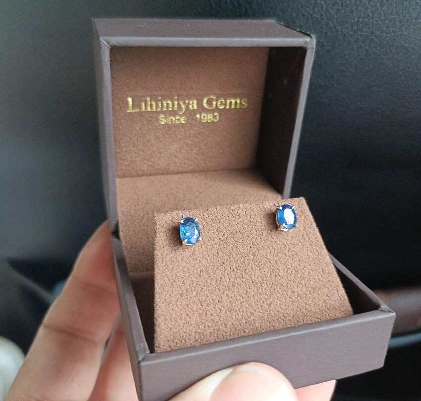 里尼亚珠宝-加勒必去景点