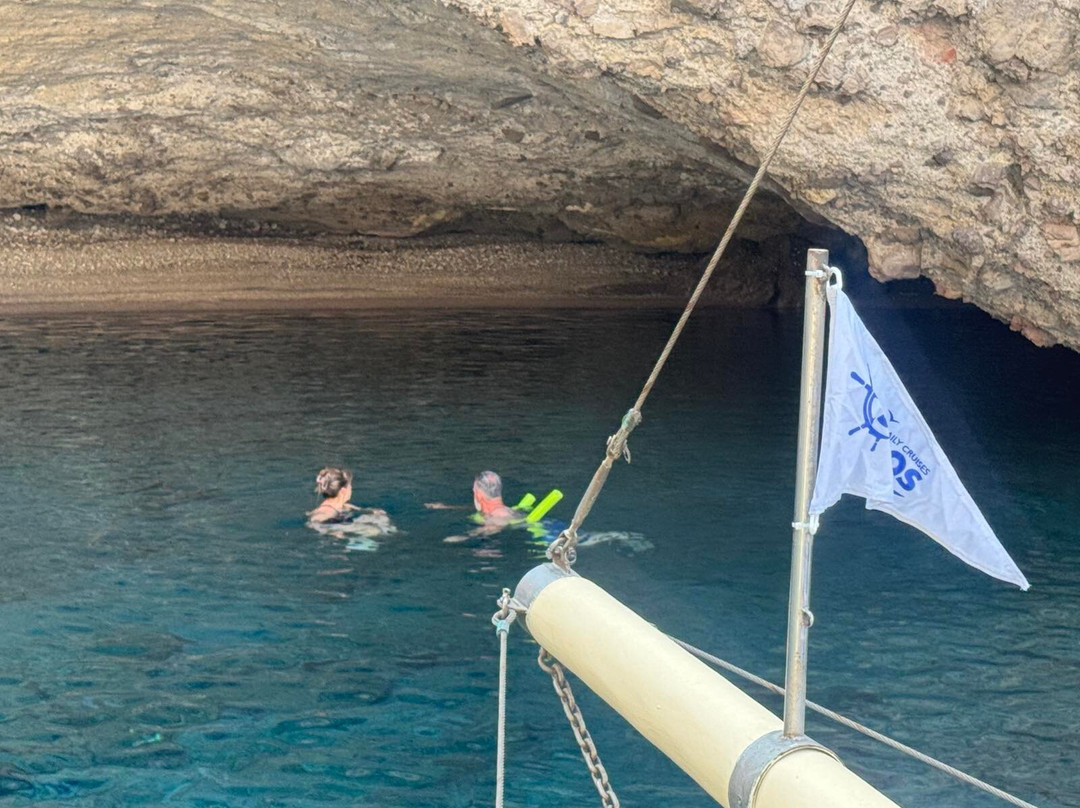 Sparos Daily Cruises-Pounta必去景点