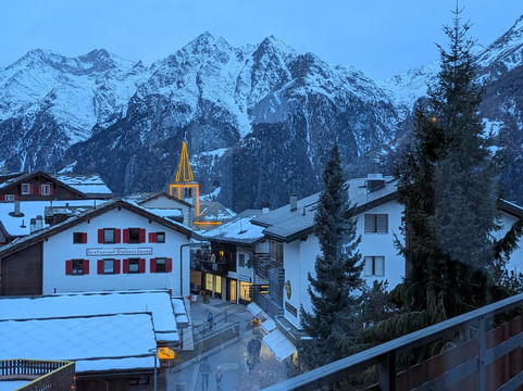 Lifestyle & Spa Hotel Grächerhof主图