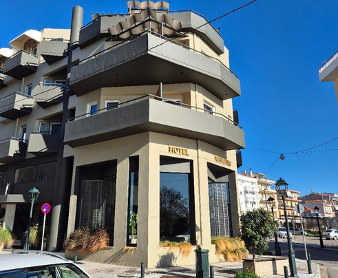 纳芙佩克托酒店主图