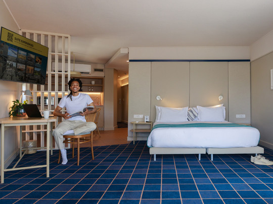 Home Suite Hotels Sea Point主图