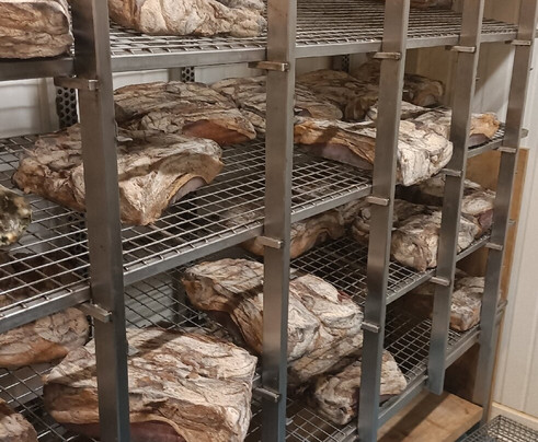 Paolazzi Macelleria Salumi-Faver必去景点