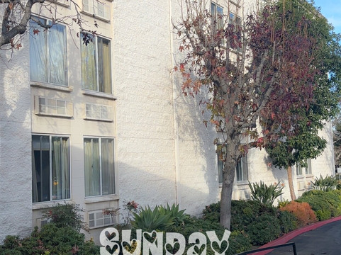 福乐顿戴斯套房酒店主图