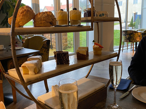 Afternoon Tea in Van Dyk By Wildes