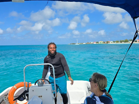 Blue Water Divers-Cockburn Town必去景点