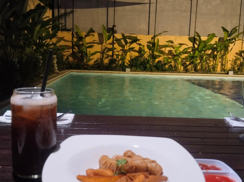 桑蒂大酒店主图